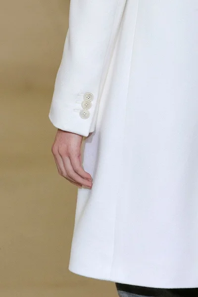 Look 15